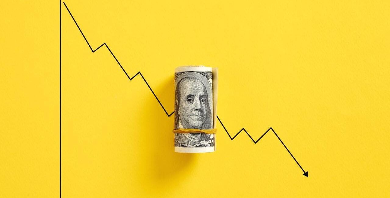 Bitcoin Soars as USD Continues to Plummet