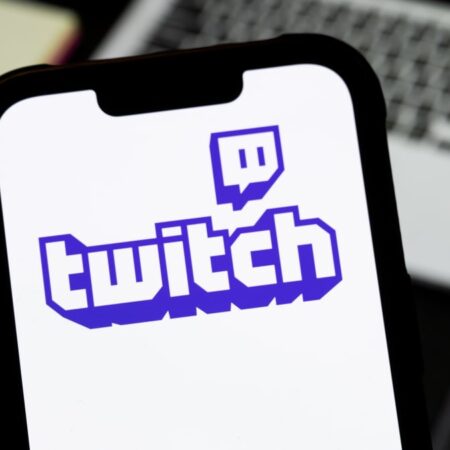 Twitch is lagging behind TikTok, YouTube in livestreaming wars