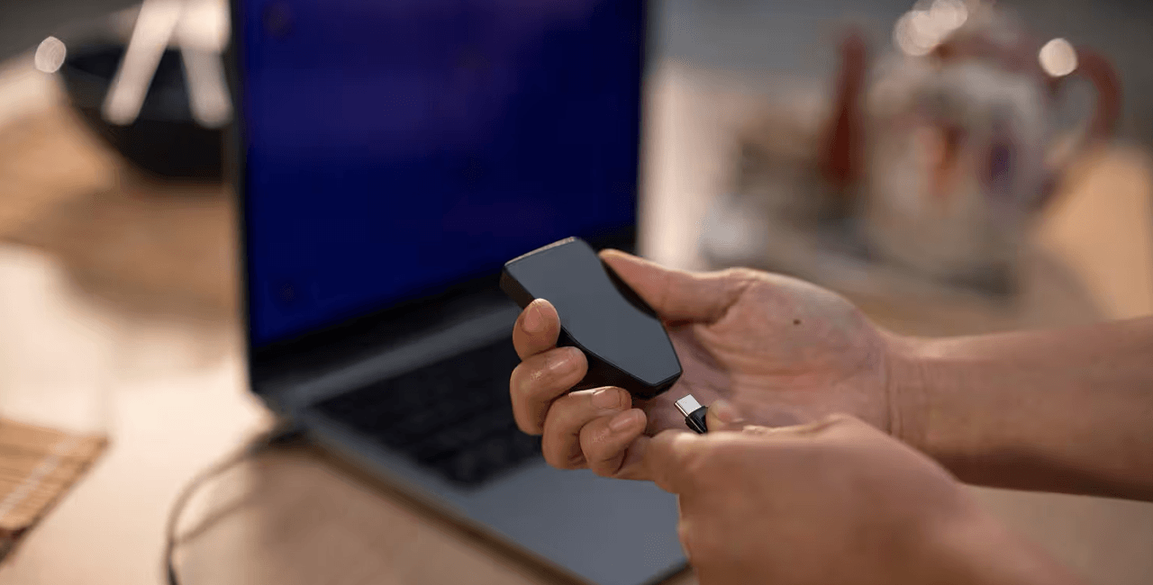 Trezor Integrates 1inch Fusion for Gasless Crypto Swaps