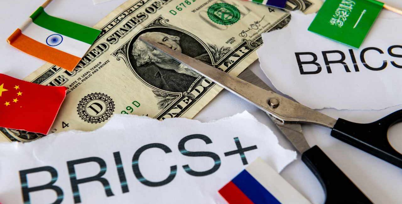 BRICS Slashes US Dollar Use to One-Third as Local Currencies Surge in Trade