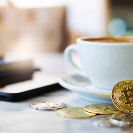 Spanish Coffee Shop Franchise Joins the Bitcoin Treasury Craze: Approves €1B Purchase Strategy